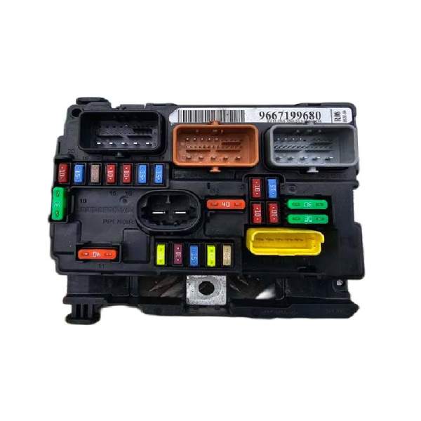 تصویر محصول جعبه فیوز داخل کابین تویوتا 86 GT سال 2013